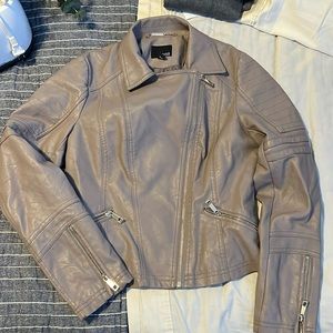 Women’s grey faux leather jacket